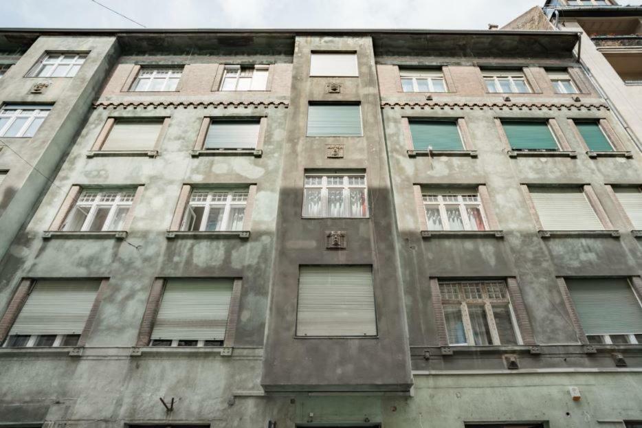 Alma's Romantic Getaway Apartment
